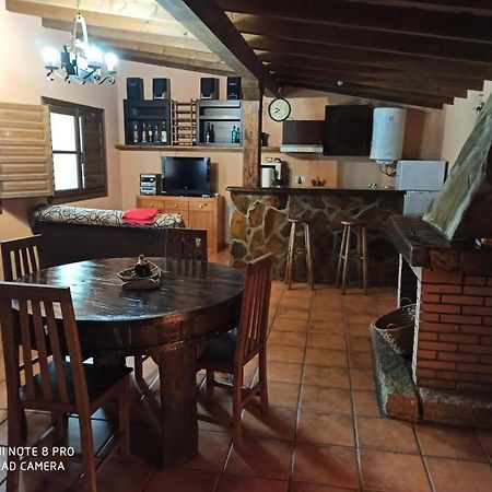 Casa Penelas Petin Exterior photo